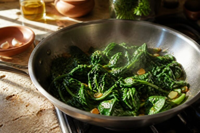 Épinard frais cuisson : poêlée à l’huile d’olive en 10 min
